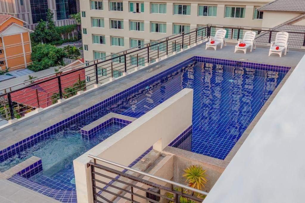 Citismart Residence Pattaya Buitenkant foto